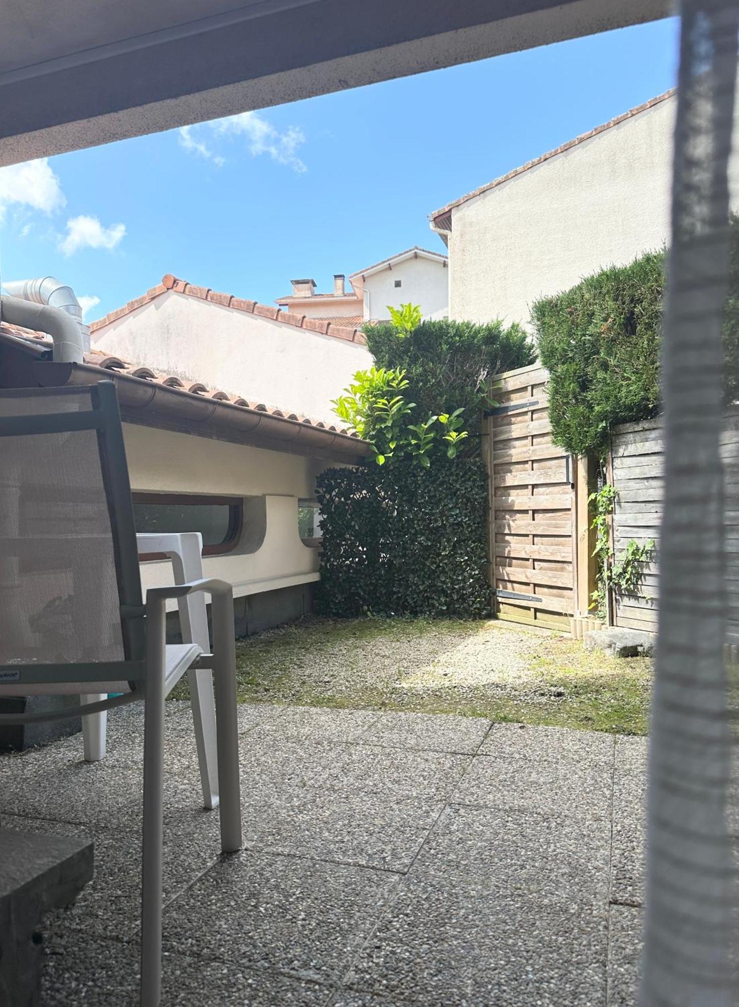 Studio Avec Espace Exterieur Privatif - Dax Exterior photo